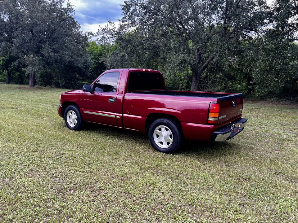 2005 GMC Sierra 2nd Gen - Image 20 of 31