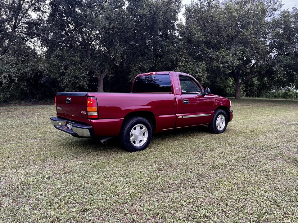 2005 GMC Sierra 2nd Gen - Image 13 of 31