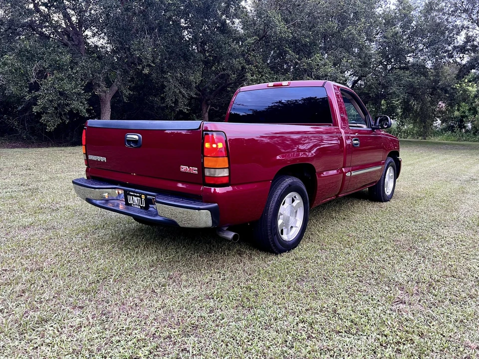 2005 GMC Sierra 2nd Gen - Image 15 of 31