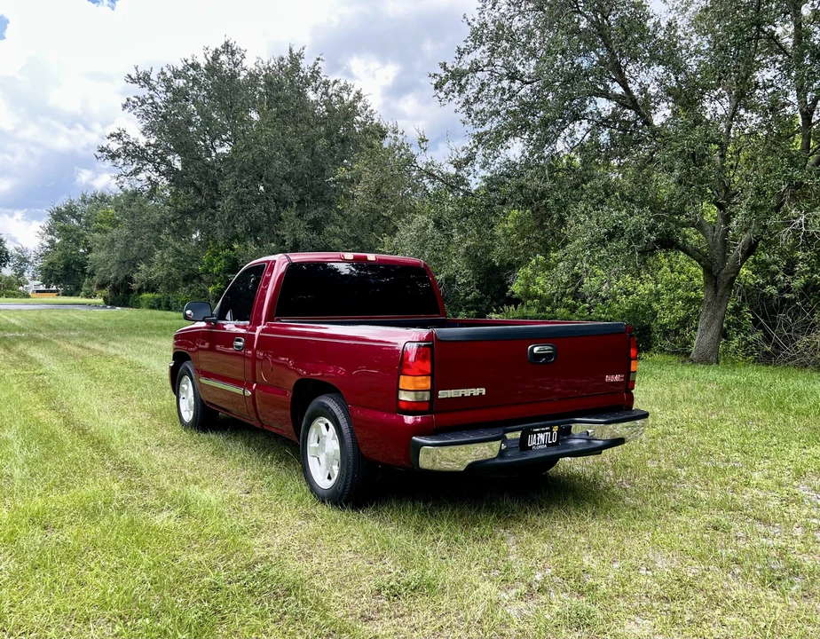 2005 GMC Sierra 2nd Gen - Image 18 of 31