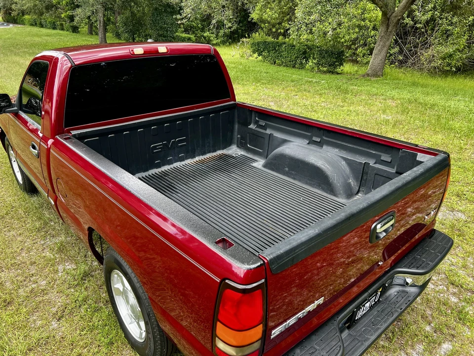 2005 GMC Sierra 2nd Gen - Image 27 of 31