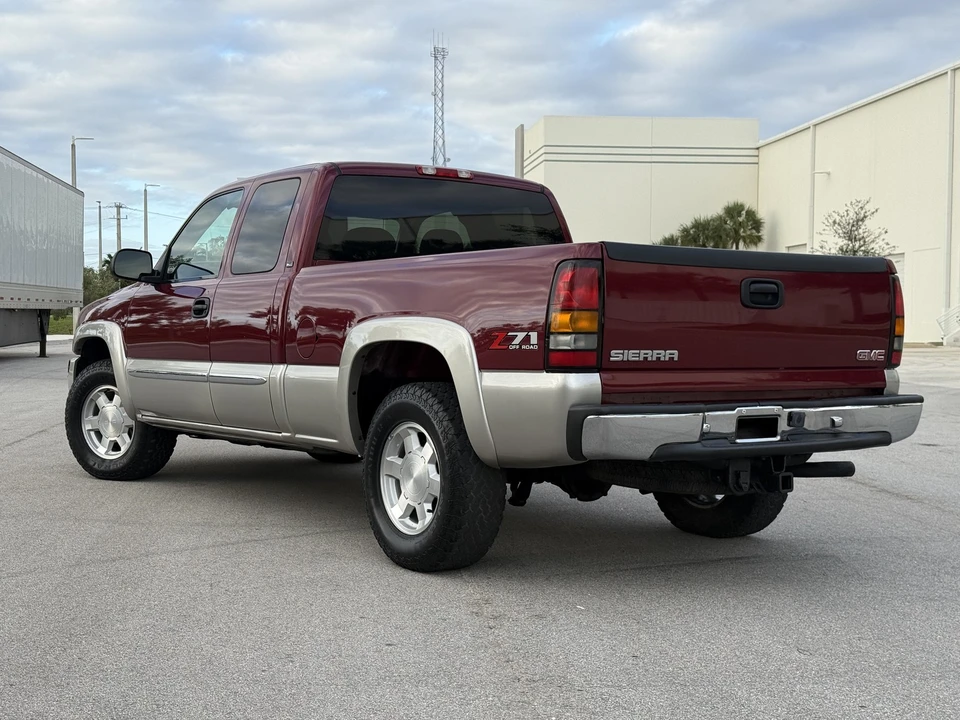 2005 GMC Sierra 1st Gen - Image 4 of 21