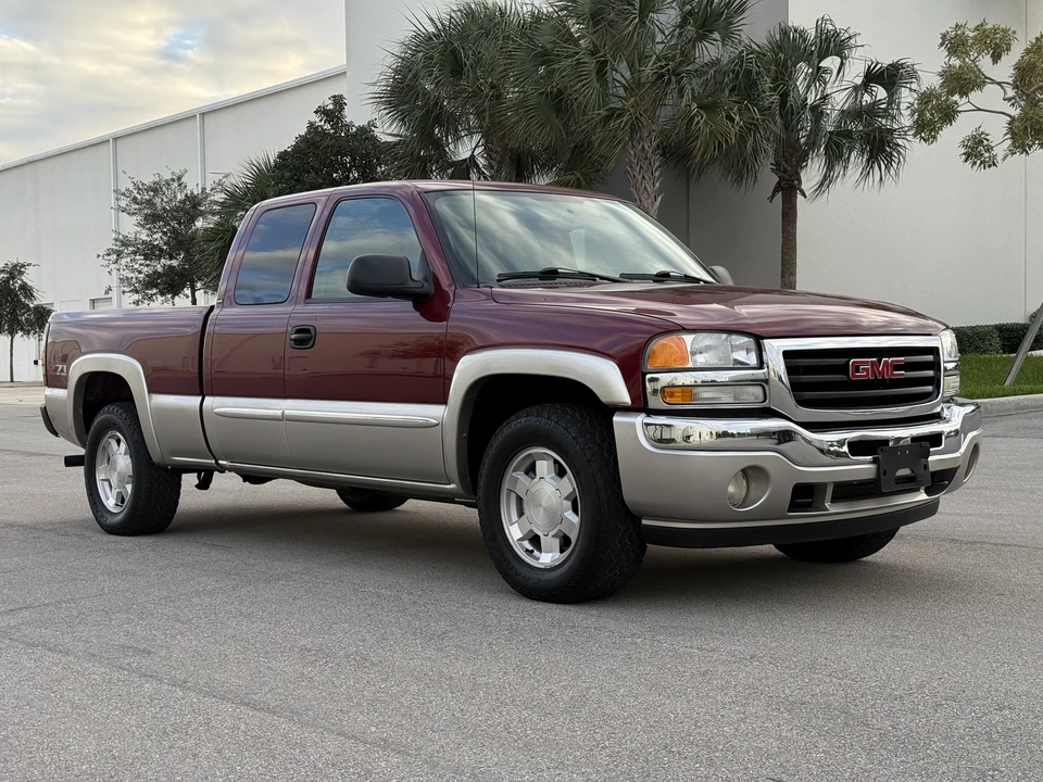 2005 GMC Sierra 1st Gen - Image 11 of 21