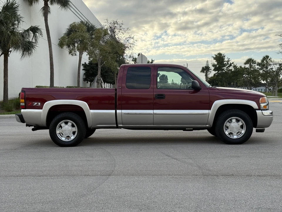 2005 GMC Sierra 1st Gen - Image 10 of 21