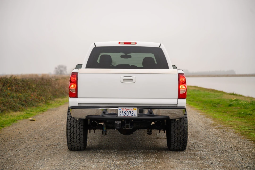 2005 GMC Sierra 2nd Gen - Image 28 of 31