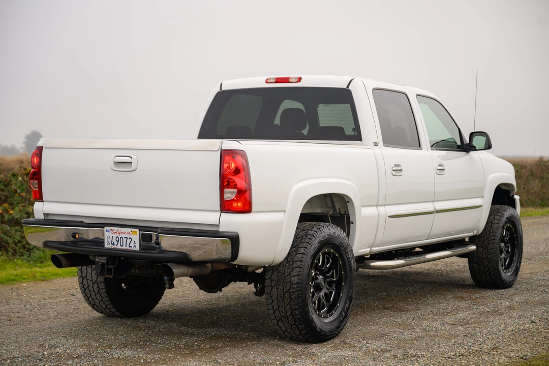 2005 GMC Sierra 2nd Gen - Image 31 of 31