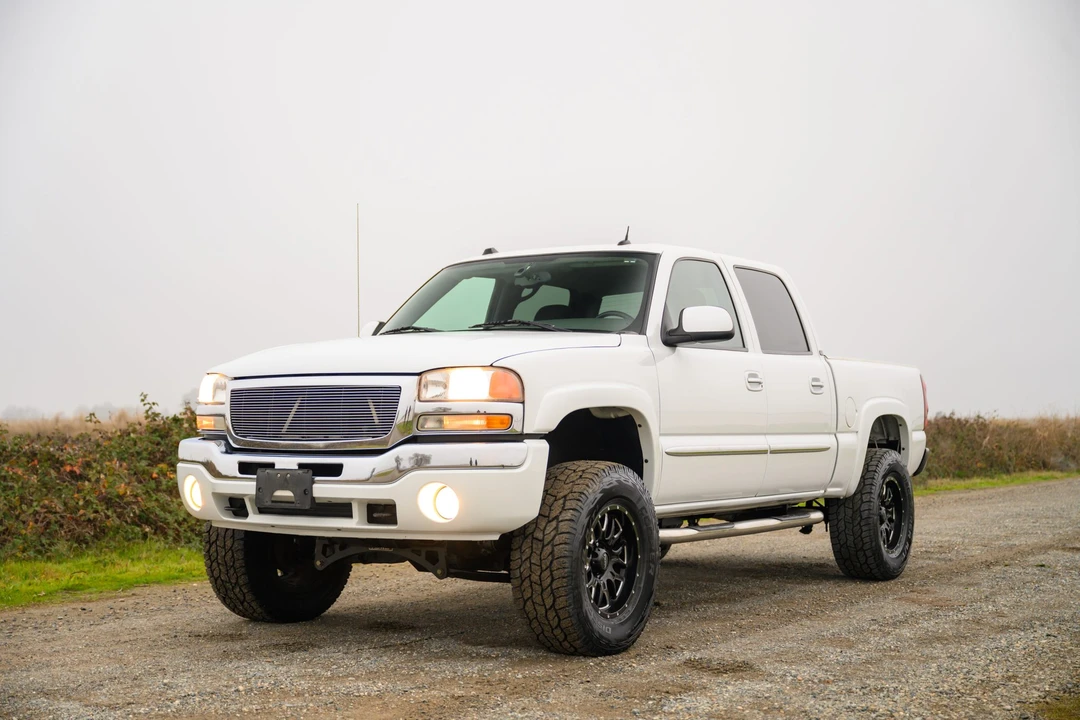 2005 GMC Sierra 2nd Gen - Image 23 of 31