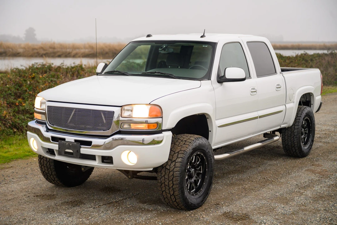 2005 GMC Sierra 2nd Gen - Image 22 of 31