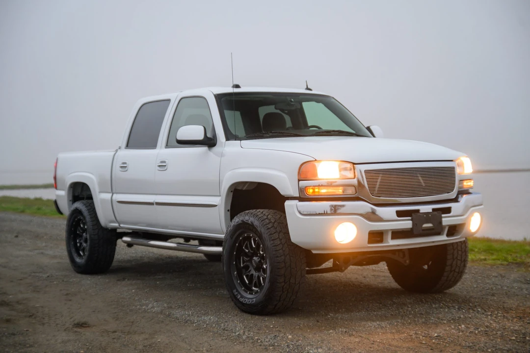 2005 GMC Sierra 2nd Gen - Image 21 of 31