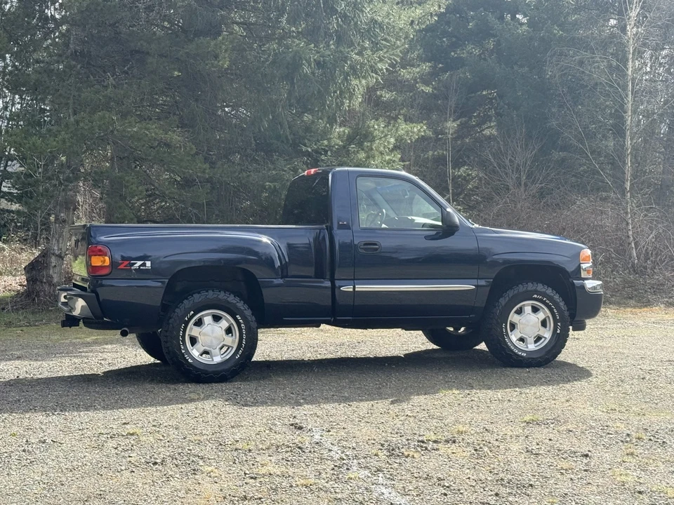 2005 GMC Sierra 2nd Gen - Image 15 of 31
