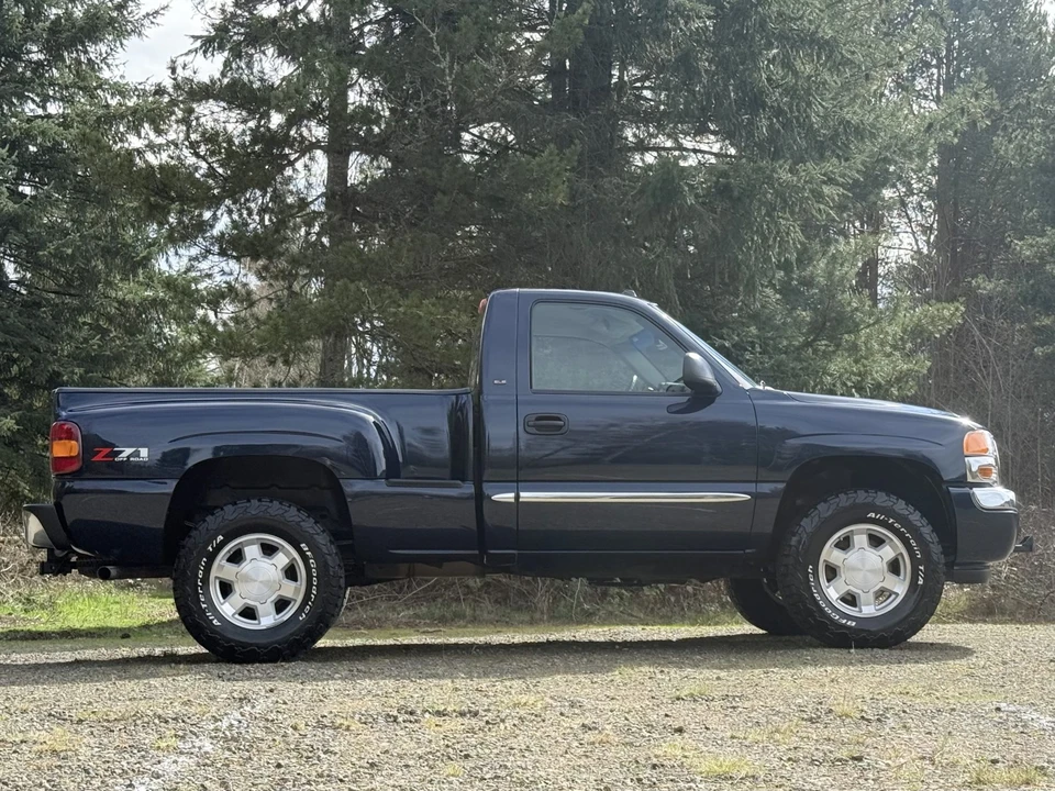 2005 GMC Sierra 2nd Gen - Image 13 of 31