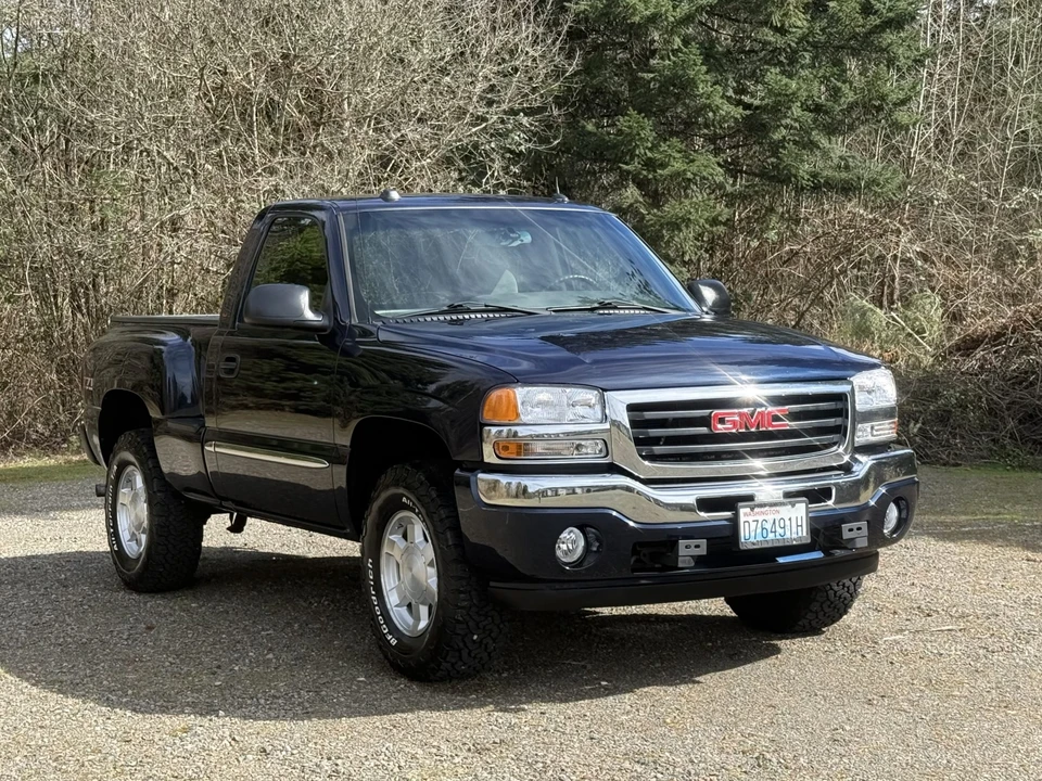2005 GMC Sierra 2nd Gen - Image 8 of 31