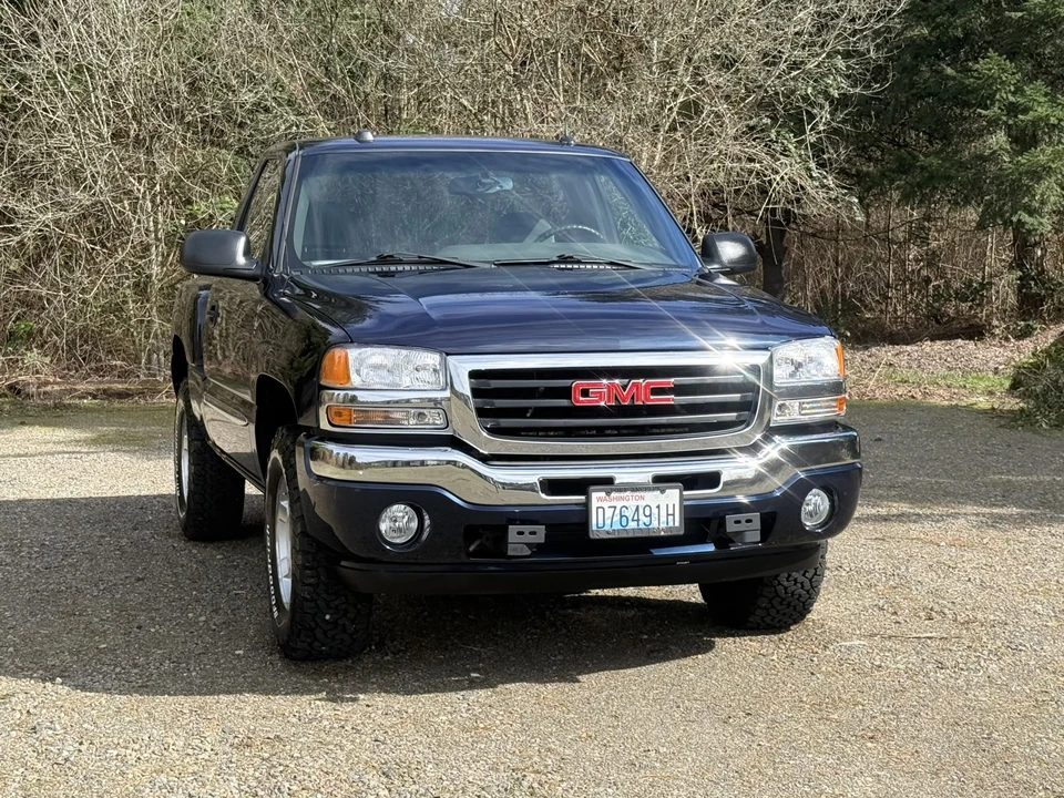 2005 GMC Sierra 2nd Gen - Image 6 of 31