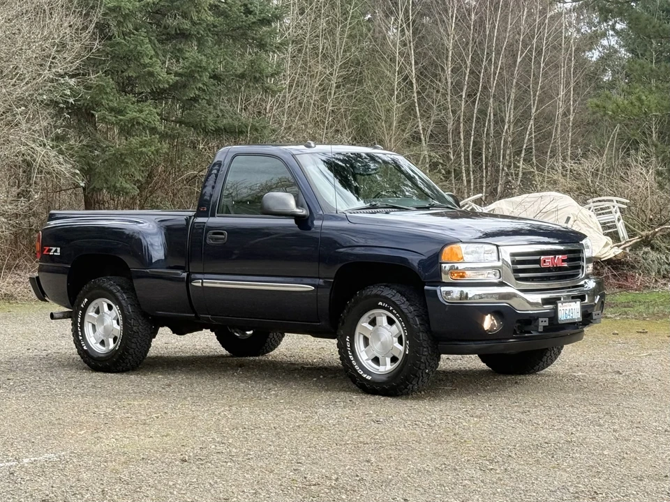 2005 GMC Sierra 2nd Gen - Image 10 of 31