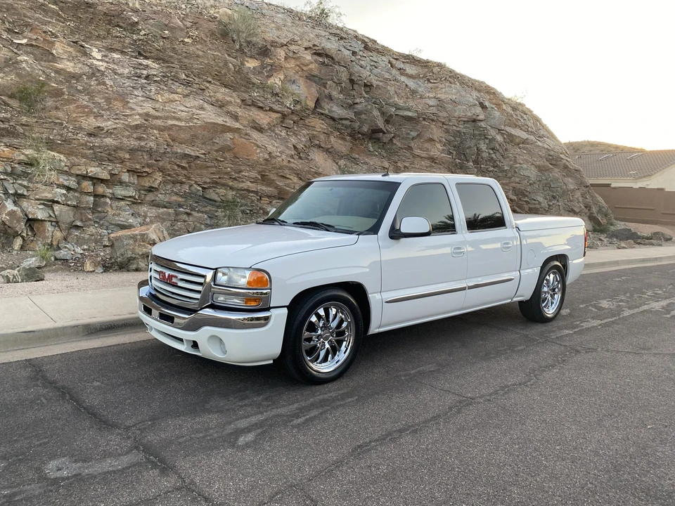 2005 GMC Sierra 2nd Gen - Image 28 of 31