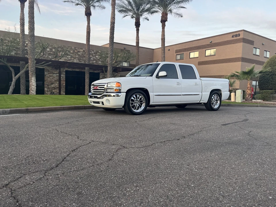 2005 GMC Sierra 2nd Gen - Image 30 of 31
