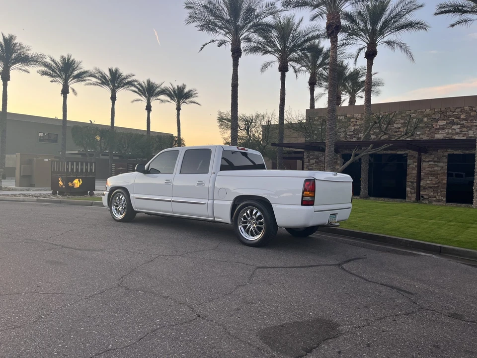 2005 GMC Sierra 2nd Gen - Image 20 of 31