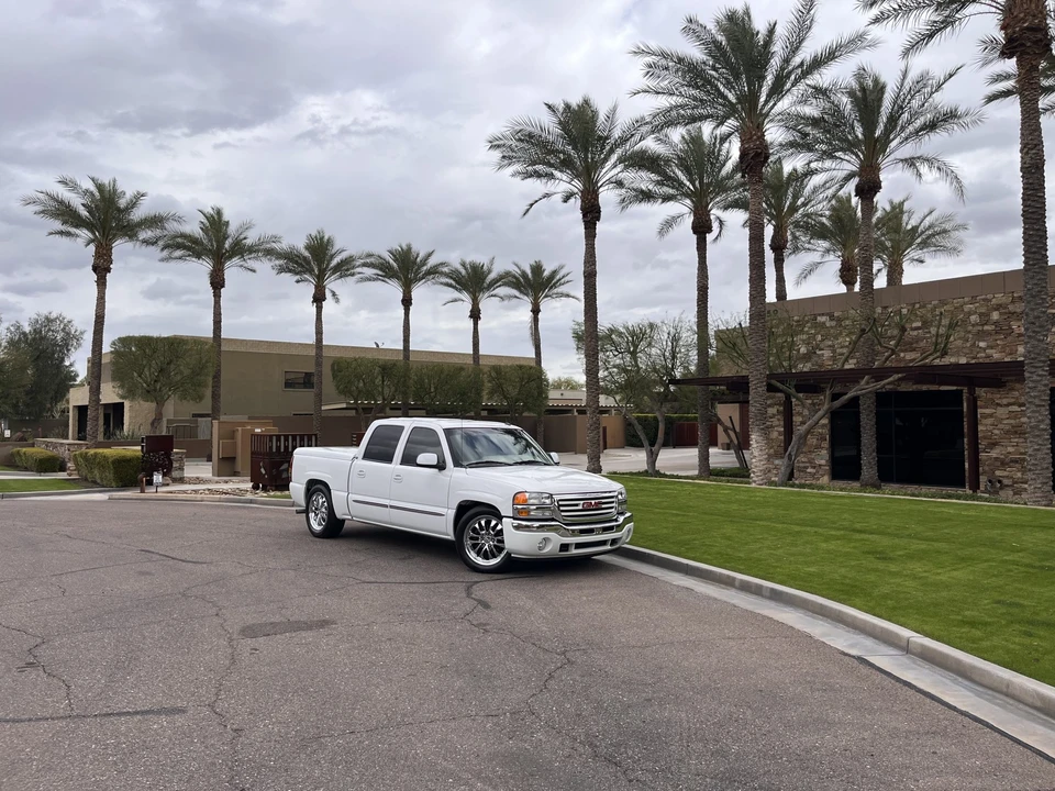 2005 GMC Sierra 2nd Gen - Image 6 of 31