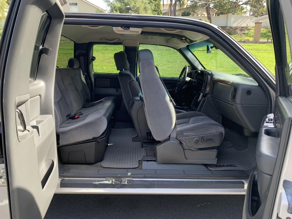 2005 GMC Sierra 2nd Gen - Image 22 of 31