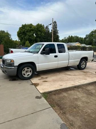 2005 GMC Sierra 1st Gen - Image 2 of 5