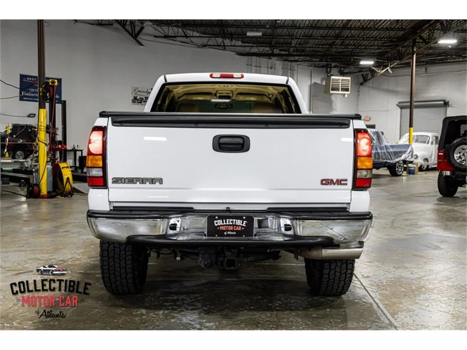 2005 GMC Sierra 2nd Gen - Image 15 of 31