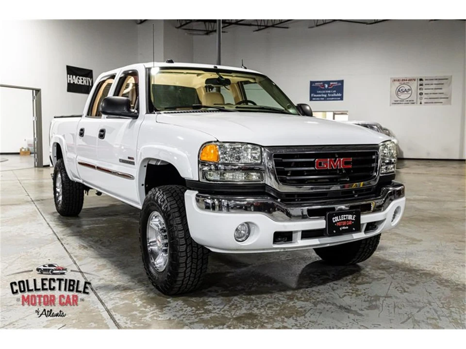 2005 GMC Sierra 2nd Gen - Image 7 of 31