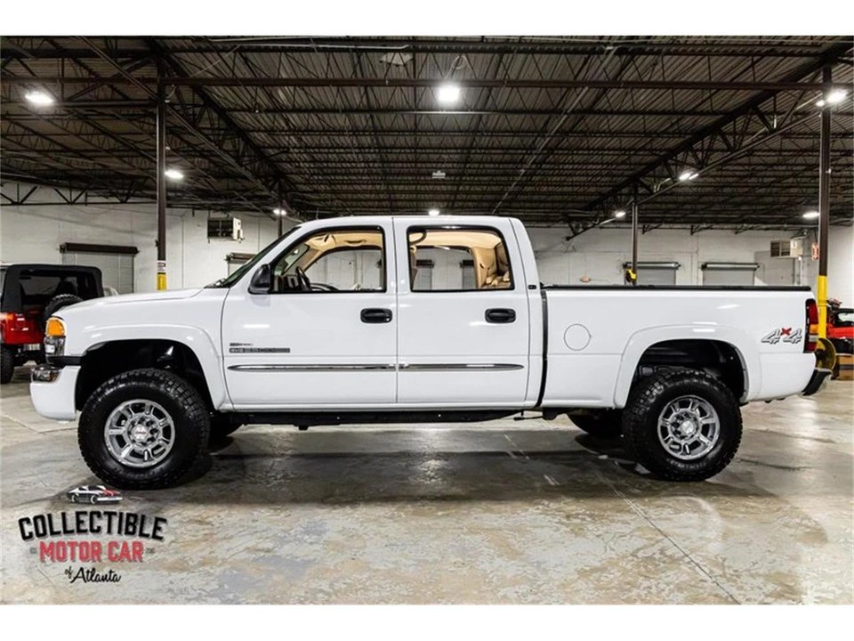 2005 GMC Sierra 2nd Gen - Image 19 of 31