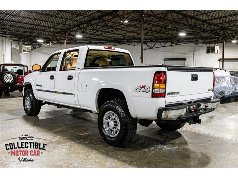 2005 GMC Sierra 2nd Gen - Image 17 of 31