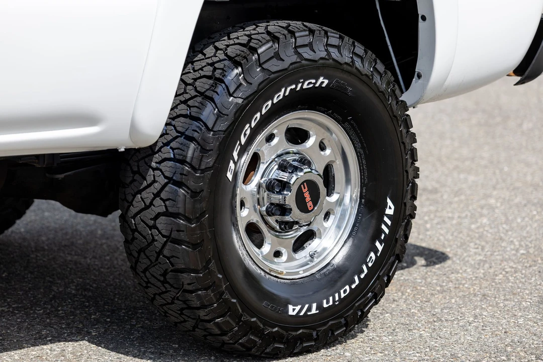 2005 GMC Sierra Heavy Duty 2nd Gen - Image 21 of 31