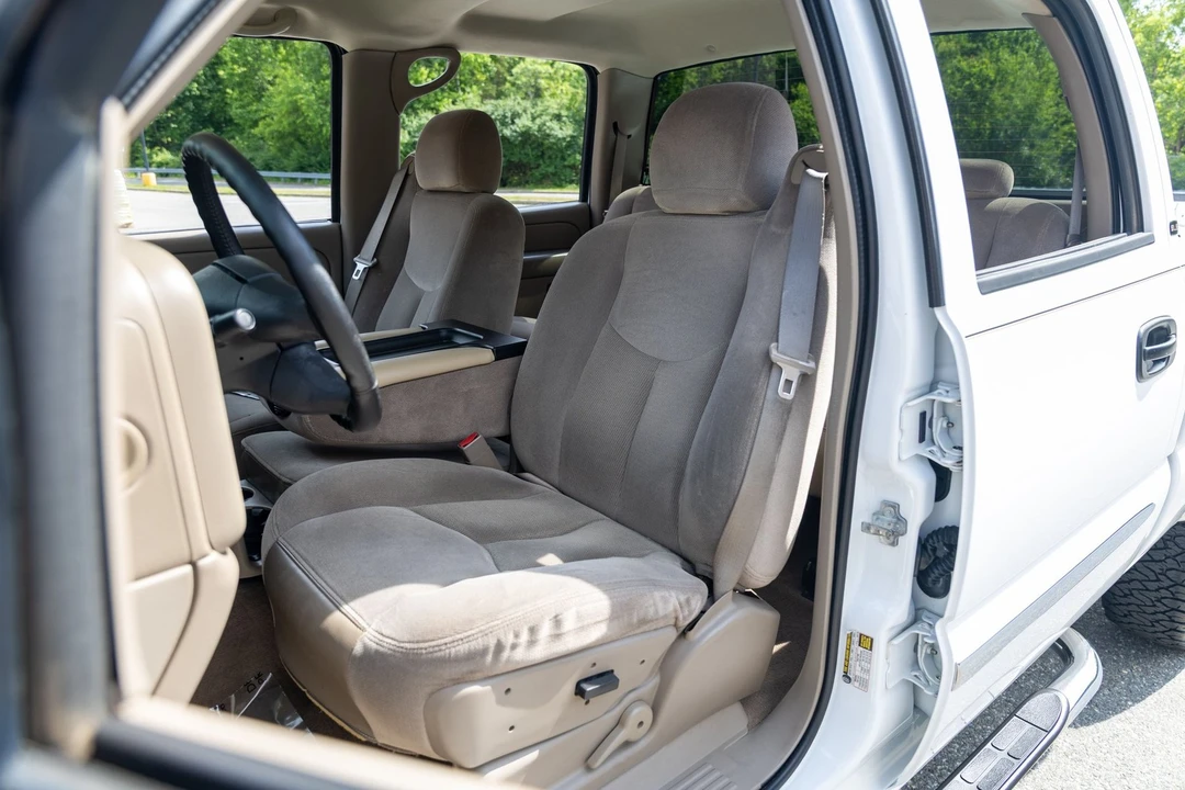 2005 GMC Sierra Heavy Duty 2nd Gen - Image 26 of 31