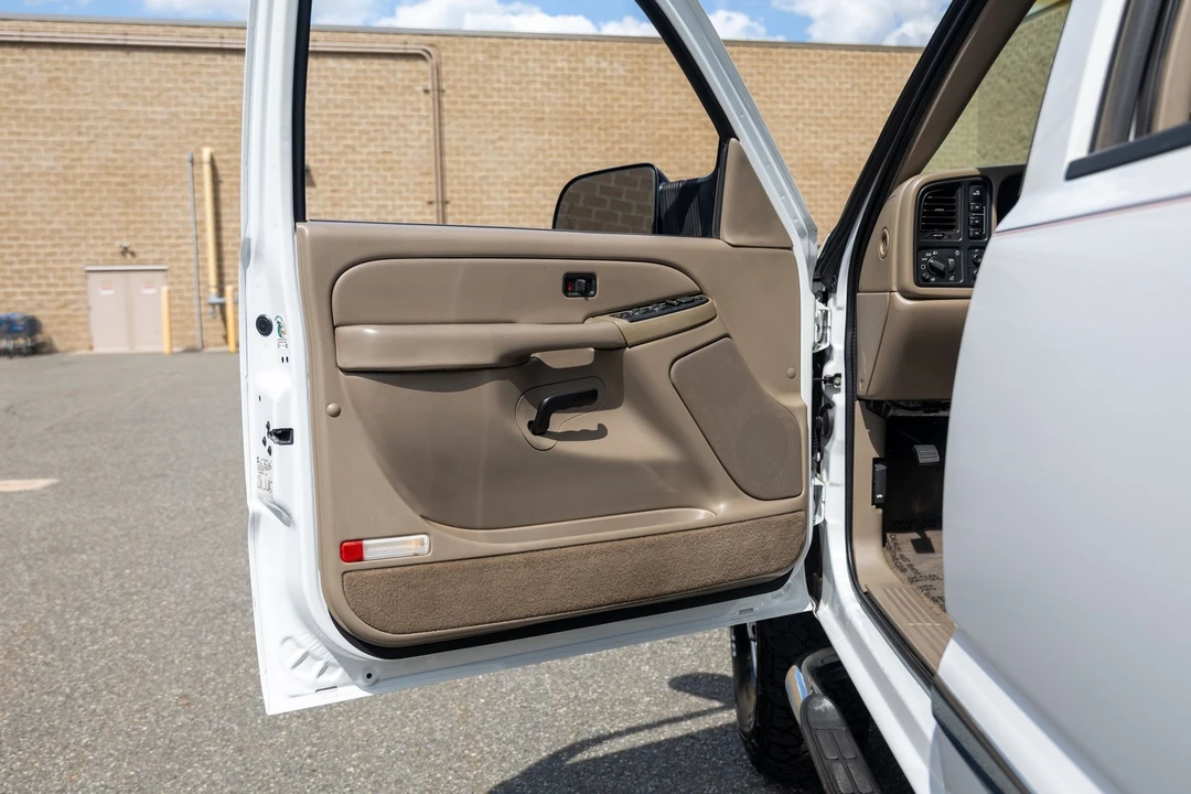 2005 GMC Sierra Heavy Duty 2nd Gen - Image 22 of 31
