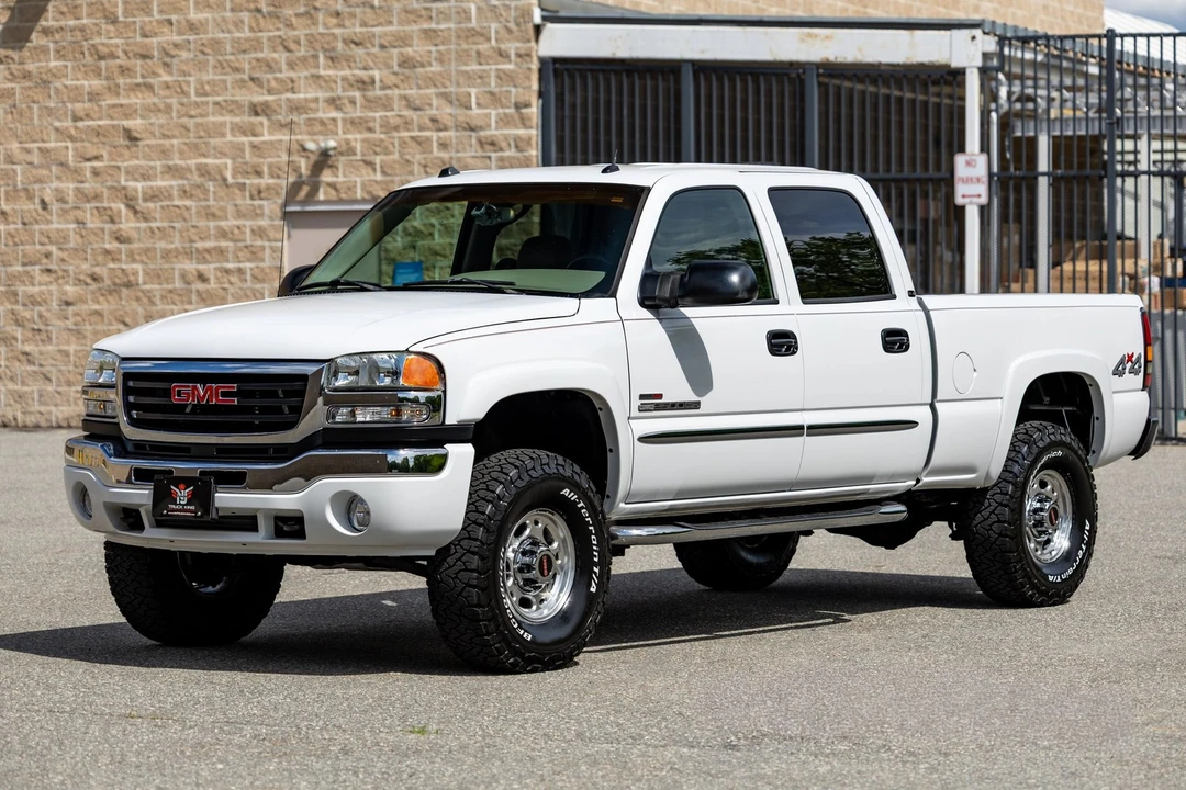 2005 GMC Sierra Heavy Duty 2nd Gen - Image 19 of 31
