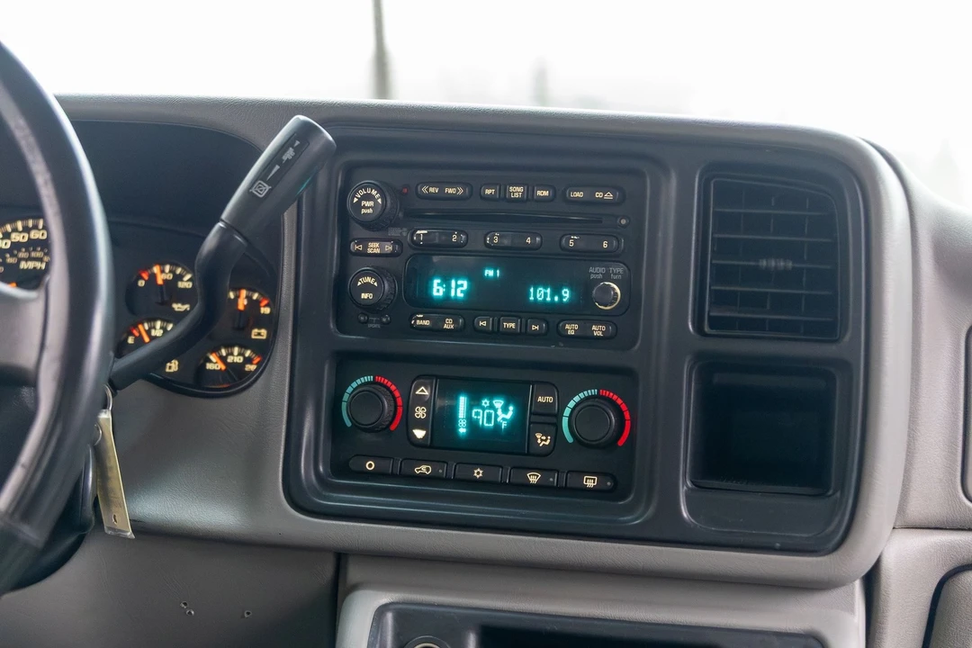 2005 GMC Sierra 1st Gen - Image 20 of 21
