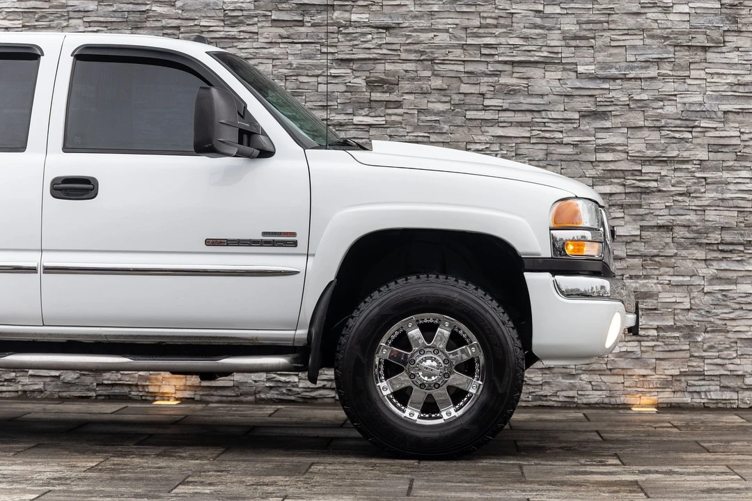 2005 GMC Sierra 1st Gen - Image 15 of 21