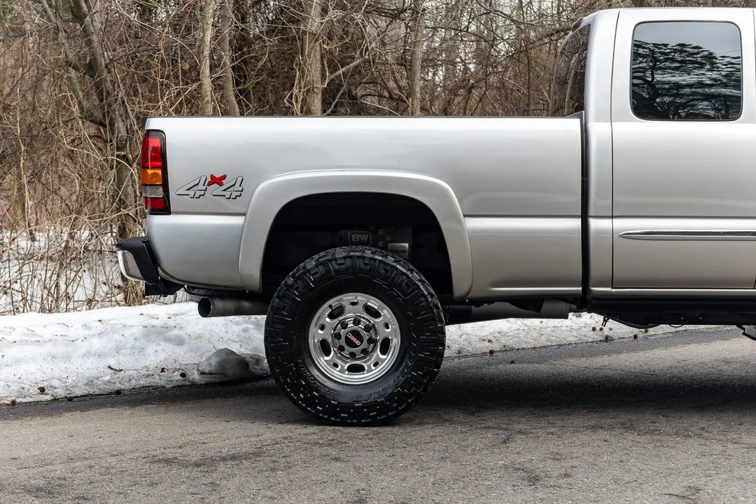 2005 GMC Sierra 1st Gen - Image 18 of 21