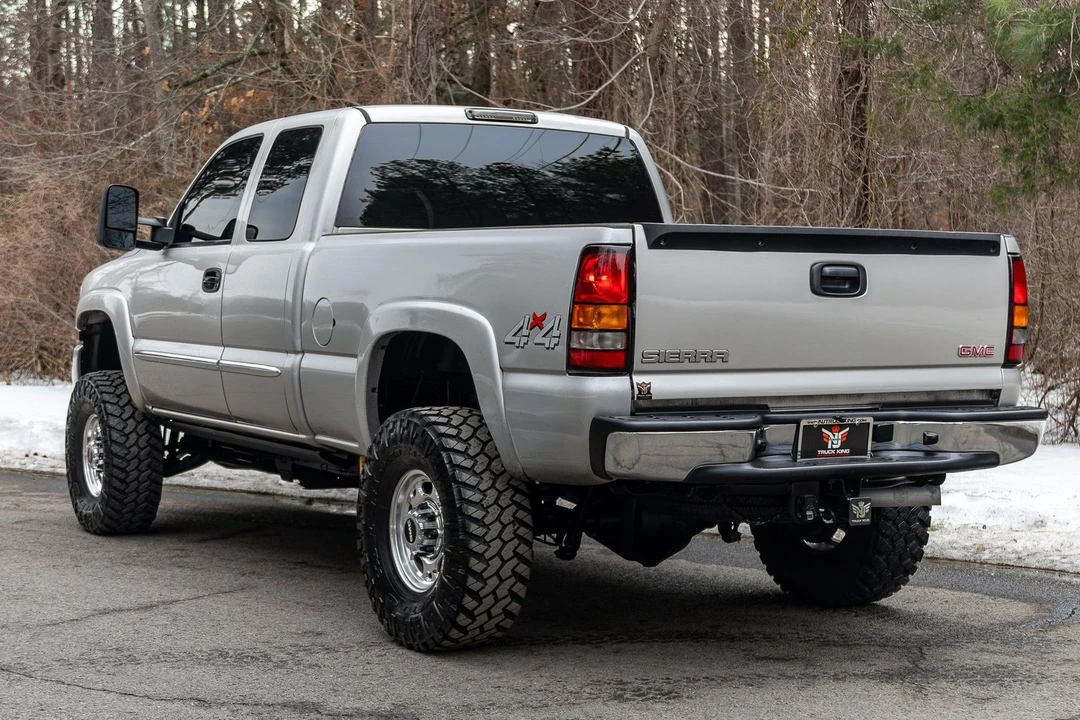 2005 GMC Sierra 1st Gen - Image 15 of 21