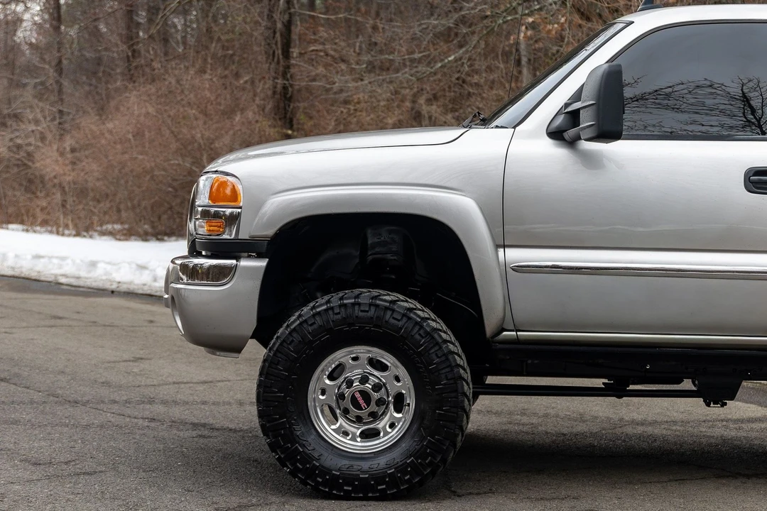 2005 GMC Sierra 1st Gen - Image 10 of 21