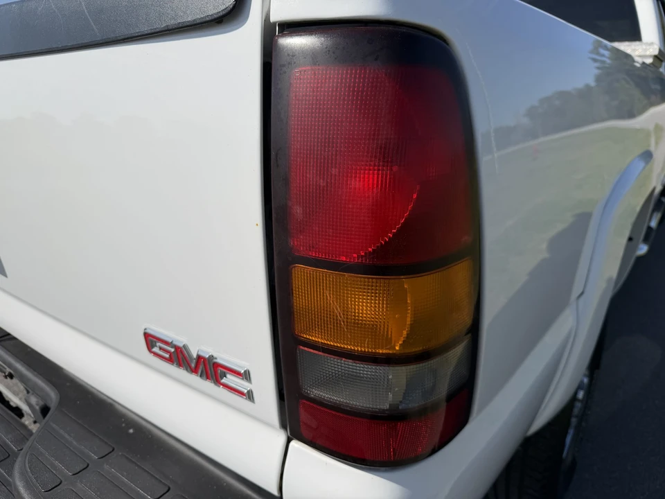 2005 GMC Sierra Heavy Duty 2nd Gen - Image 31 of 31