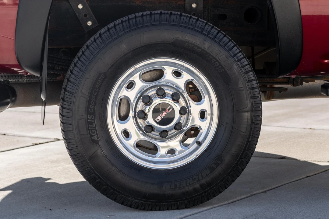 2005 GMC Sierra Heavy Duty 2nd Gen - Image 22 of 31