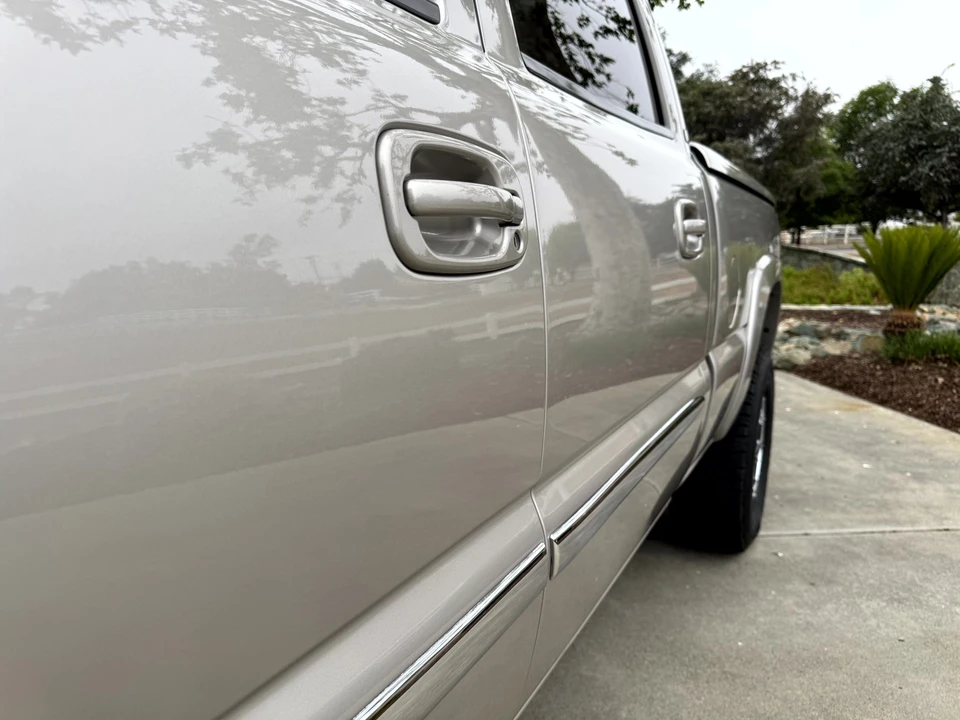 2005 GMC Sierra Heavy Duty 2nd Gen - Image 22 of 31