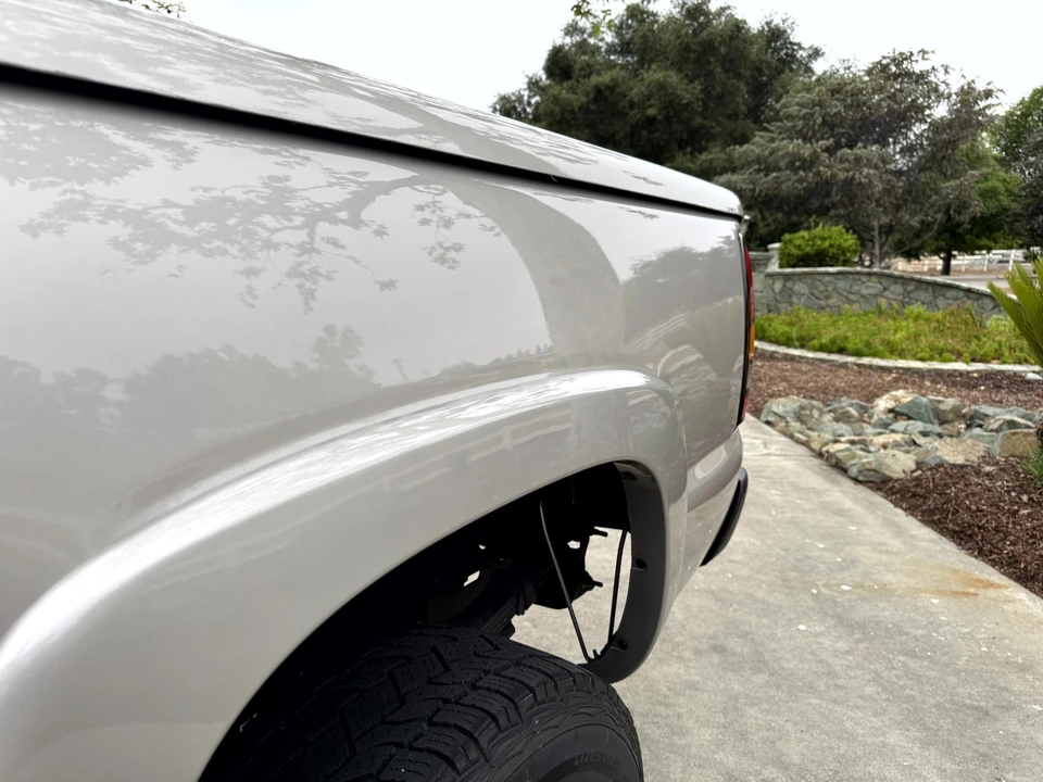 2005 GMC Sierra Heavy Duty 2nd Gen - Image 31 of 31