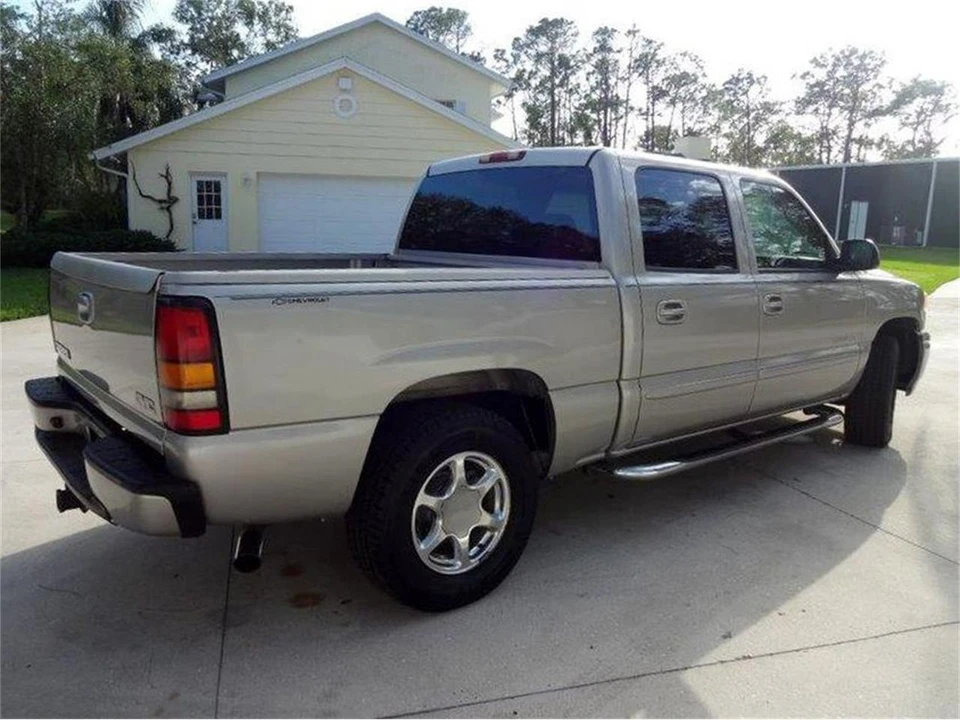 2005 GMC Sierra 2nd Gen - Image 12 of 31