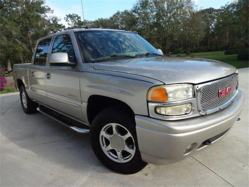2005 GMC Sierra 2nd Gen - Image 15 of 31