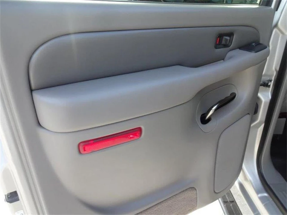 2005 GMC Sierra 2nd Gen - Image 26 of 31