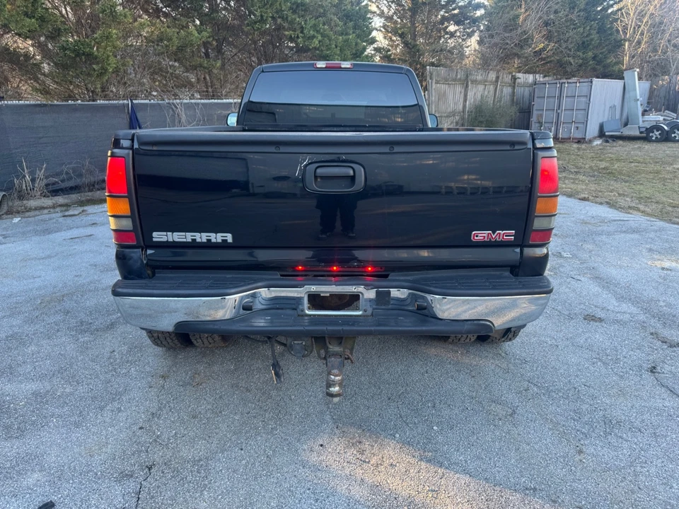 2005 GMC Sierra Heavy Duty 2nd Gen - Image 7 of 13