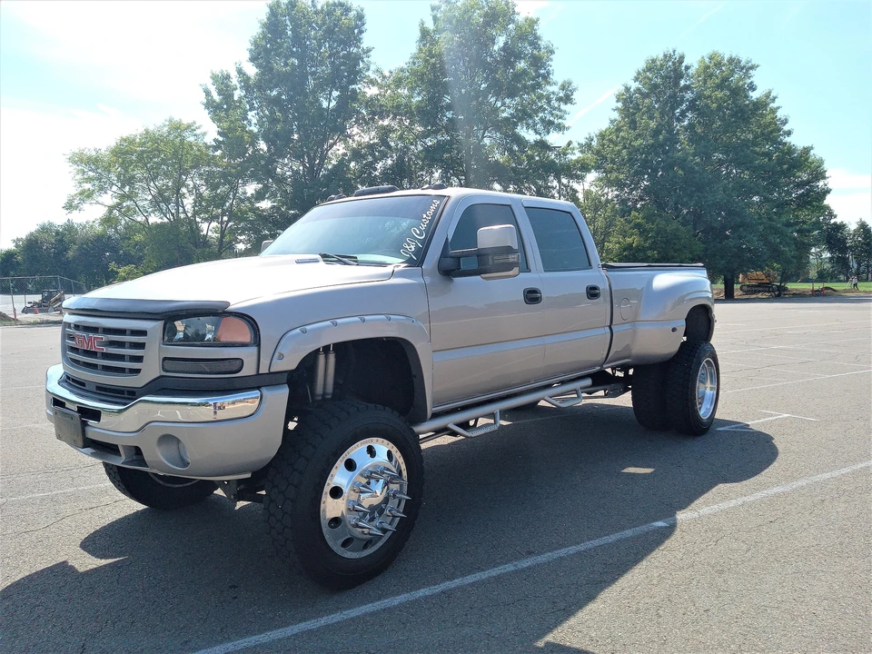 2005 GMC Sierra Heavy Duty 2nd Gen - Image 7 of 31