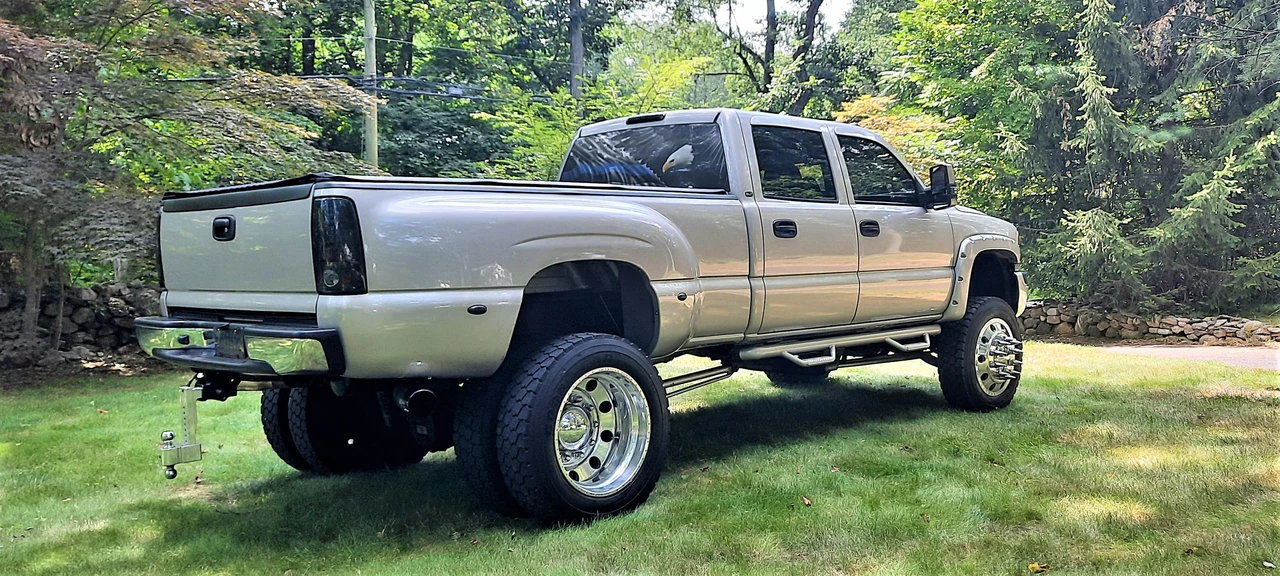 2005 GMC Sierra Heavy Duty 2nd Gen - Image 27 of 31