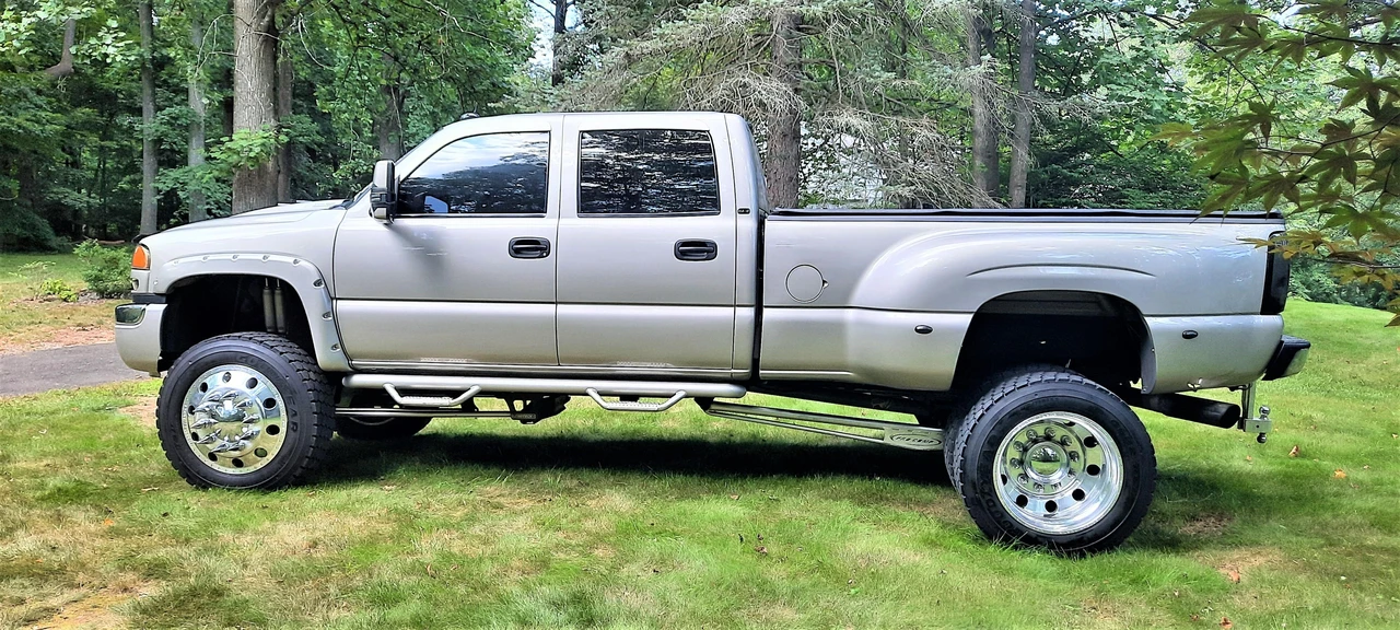 2005 GMC Sierra Heavy Duty 2nd Gen - Image 23 of 31