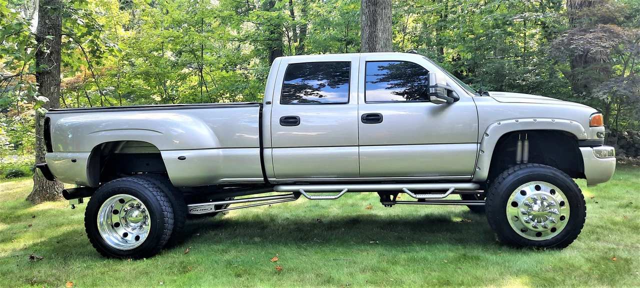 2005 GMC Sierra Heavy Duty 2nd Gen - Image 29 of 31