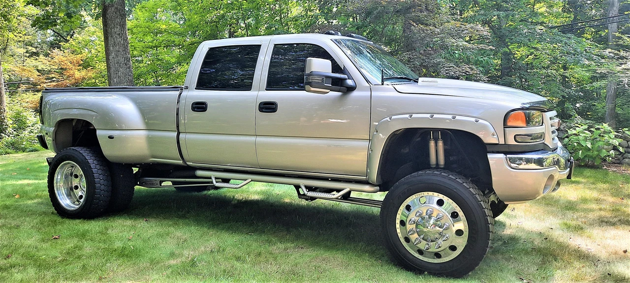 2005 GMC Sierra Heavy Duty 2nd Gen - Image 30 of 31